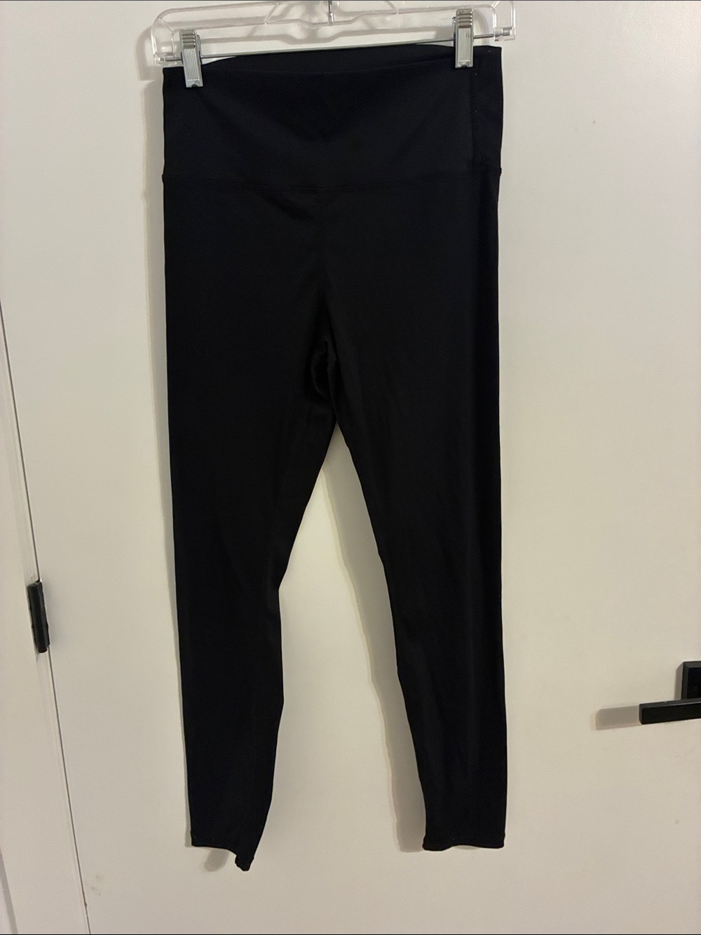 Zyia - High-Waist Black Leggings - 8-10